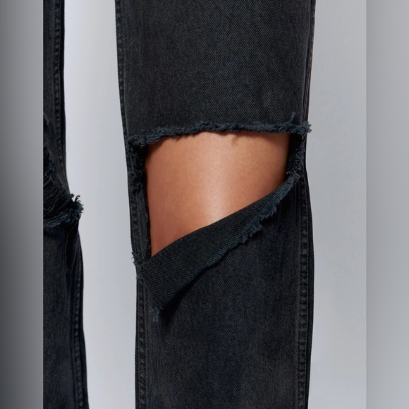 NWT Re/Done 90’s High Rise Loose Jean in Washed Black with Rips - Picture 4 of 15